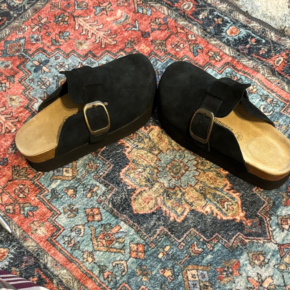 Cushionaire Granola 2 Suede Platform Clog Size 9 - Picture 2 of 11
